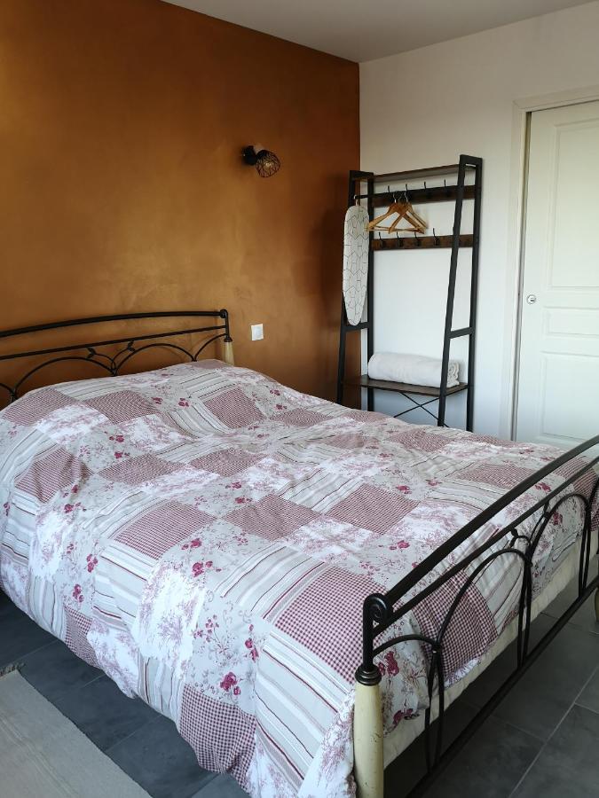 Chambre D'Hote-Appart Hotel Le Jardin Lison Ngoại thất bức ảnh